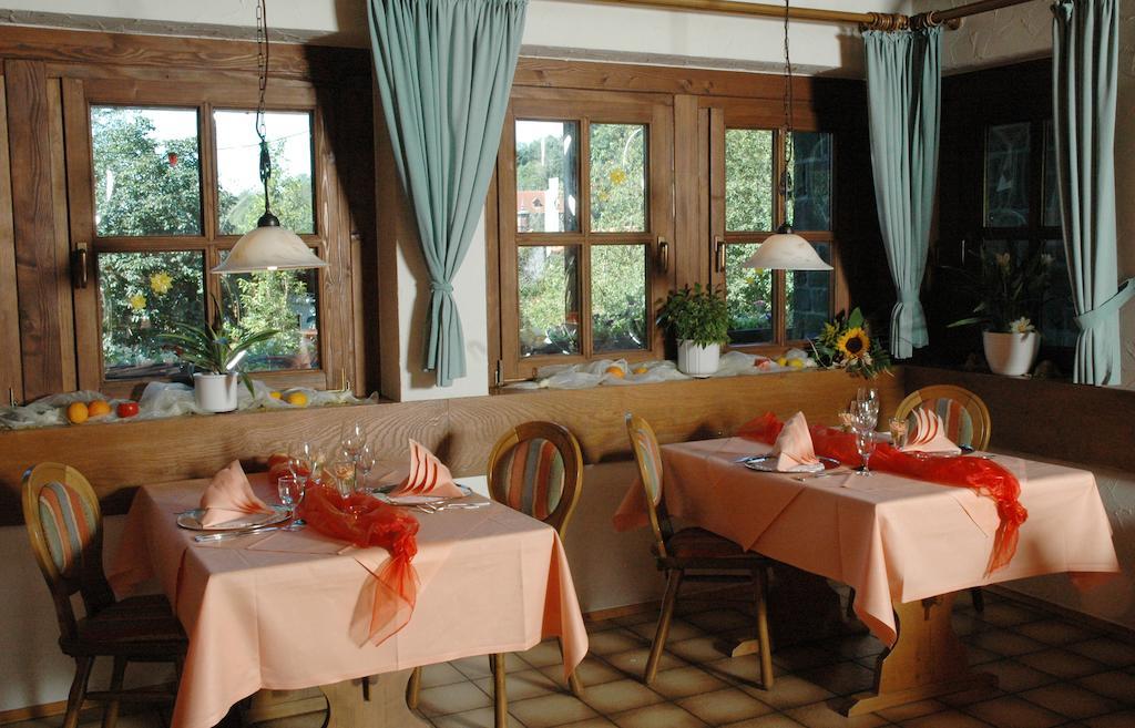 Kusel Hotel - Reweschnier מראה חיצוני תמונה