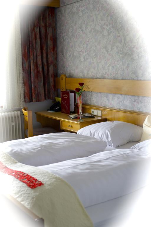 Kusel Hotel - Reweschnier מראה חיצוני תמונה