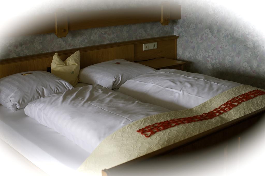 Kusel Hotel - Reweschnier מראה חיצוני תמונה