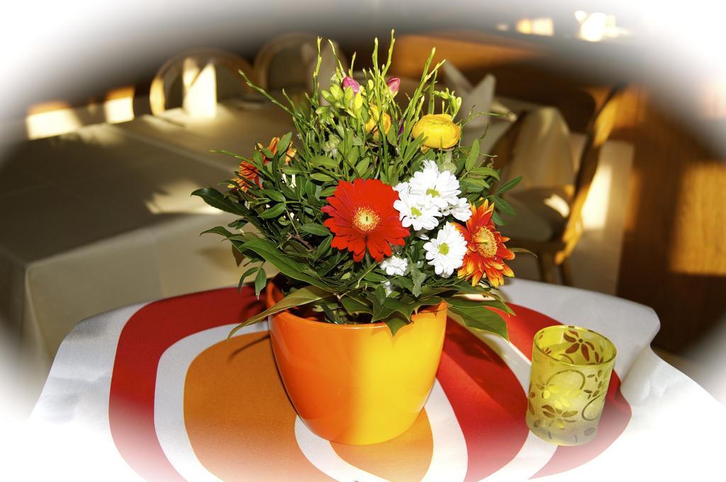 Kusel Hotel - Reweschnier מראה חיצוני תמונה